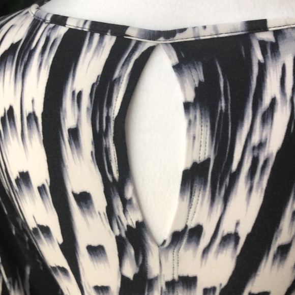 Tart black and white long sleeve jersey top with gathered knot in front size S - Picture 3 of 6